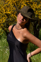 POLERA COLOMBA - BLACK